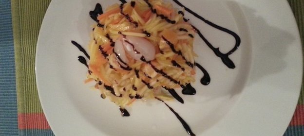 Салат с манго