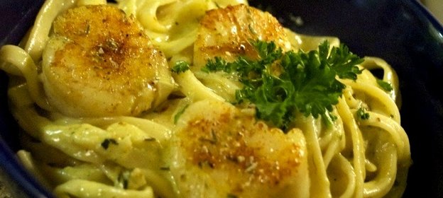 Паста с гребешками в сливочном соусе