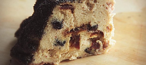 Творожная запеканка с маком и финиками