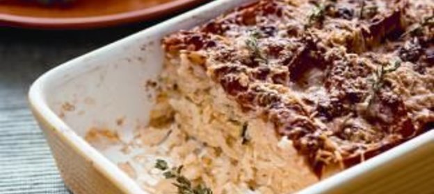 Запеканка из риса и печеных овощей