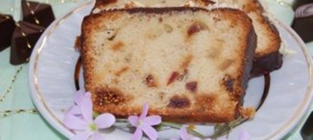 Кекс с инжиром и финиками