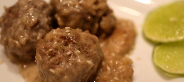 Фрикадельки в воке