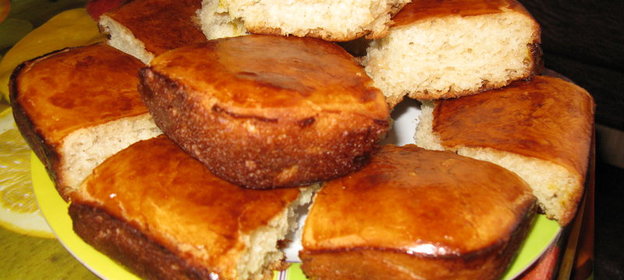 Нежные булочки-пирожки с начинкой (на яблочном соке)