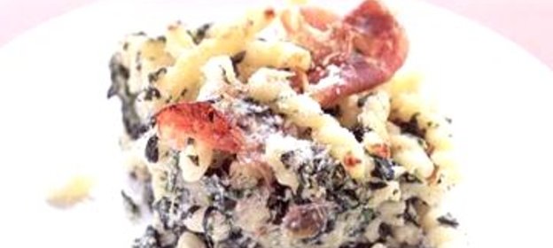 Паста со шпинатом, рикоттой и ветчиной