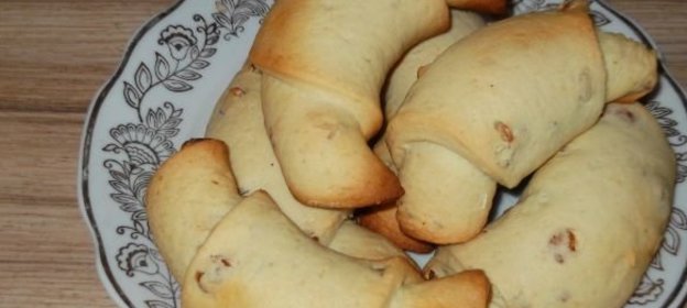 «Хлеб-соль» из орехов с ржаным хлебом