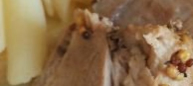 Свинина, запеченная в горчичном маринаде