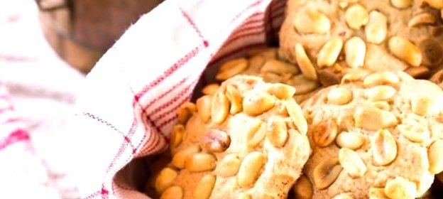 Песочное печенье с арахисом