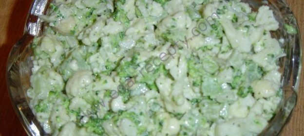 Салат из брокколи и цветной капусты