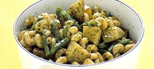 Паста с картофелем и зеленой фасолью