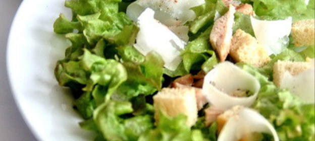 Салат Цезарь от J. Oliver