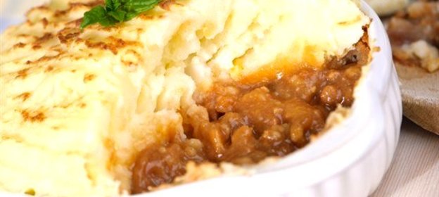 Запеканка из фарша и картофельного пюре