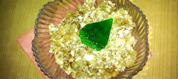 Десерт Яблоки под криспами