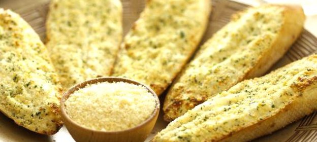 Чесночные хлебцы с сыром