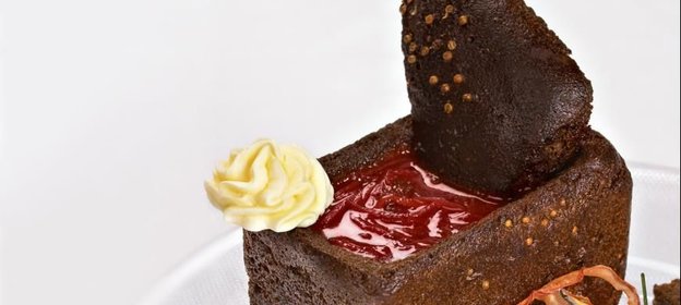 Борщ в буханке бородинского хлеба