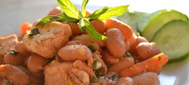 Фасоль с куриной грудкой