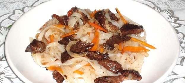 Рисовая лапша с говядиной