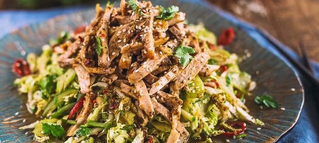 Мясной салат в азиатском стиле