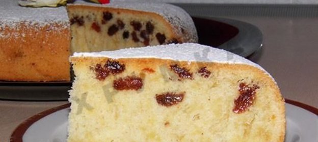 Кекс с изюмом в мультиварке