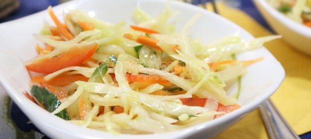 Овощной салат с капустой