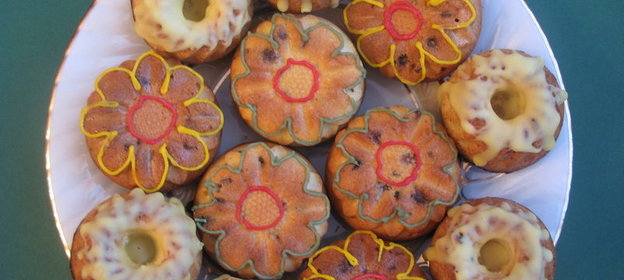 Кексы с изюмом и лимонной цедрой