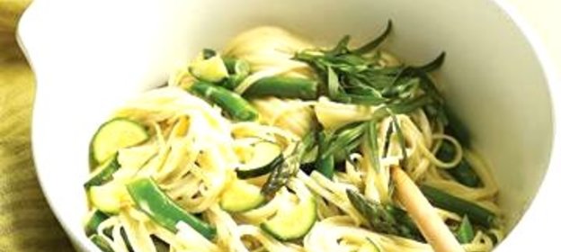 Паста со спаржей и цуккини
