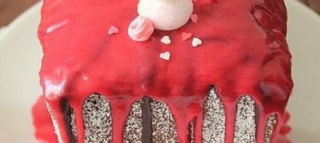 Кокосовый кекс с бананами и вишней