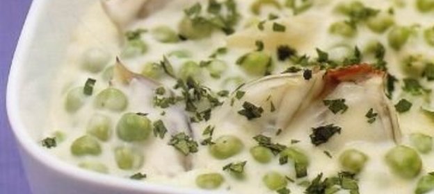 Соус из зеленого горошка и жемчужного лука