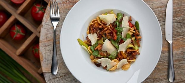 Паста с лисичками