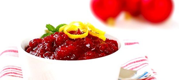 Клюквенно-мандариновый соус с имбирем и изюмом