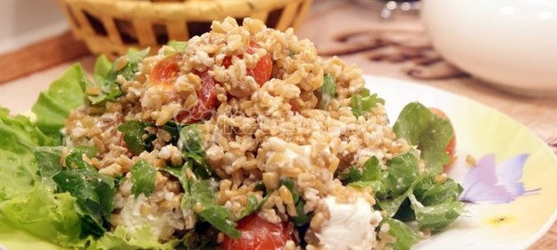 Соус голландез с пюре из чили чипотл и манго