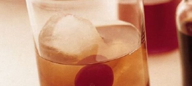 Гурьевская каша с орехами и вареньем