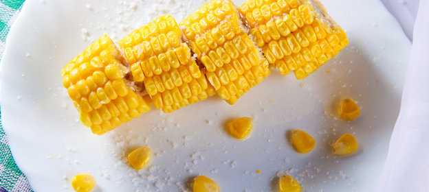 Паста с курицей и фасолью в сливочном соусе