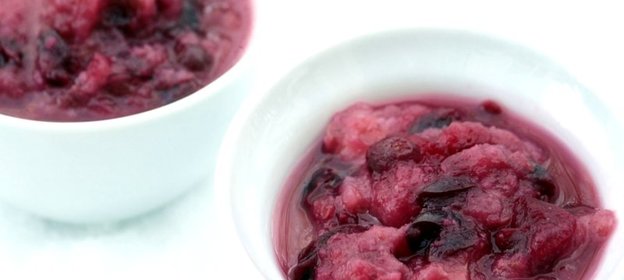 Груши в клюквенном соусе