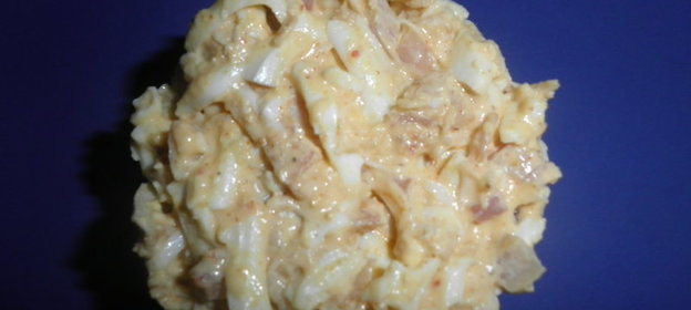 Яичный салатик с курицей