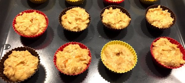 Кексы с хурмой