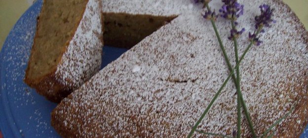 Кабачковый кекс с орехами