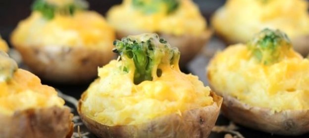 Картофель с брокколи в духовке