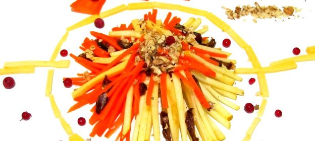 Салат десертный с сыром