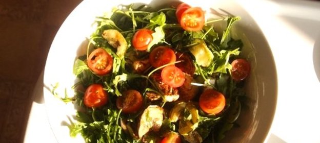 Теплый салат с телятиной