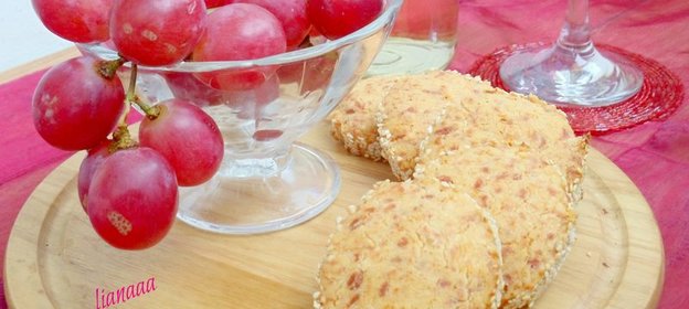 Сырное печенье с кунжутом