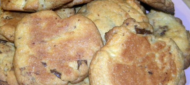 Домашнее печенье с шоколадными кусочками