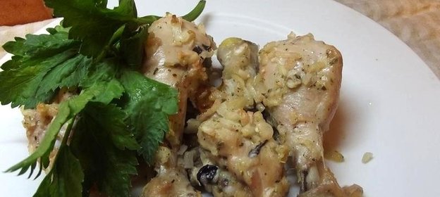 Куриные голени в луково-сметанном маринаде