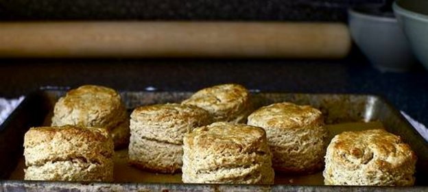 Овсяные булочки с кленовым сиропом