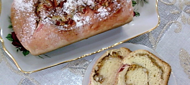 Кекс-рулет с ореховой начинкой