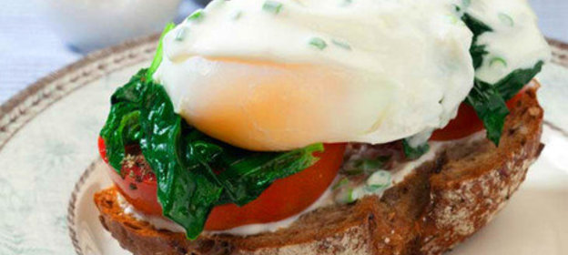 Куриные грудки в морковно-сметанном соусе