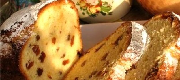 Кекс в хлебопечке с изюмом