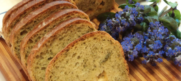 Хлеб со шпинатом и брынзой