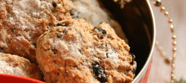 Новогоднее печенье с черносливом