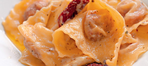 Равиоли из кролика с орегано и вялеными помидорами