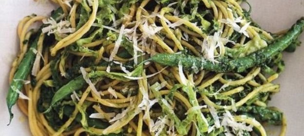 Спагетти с капустой и стручковой фасолью